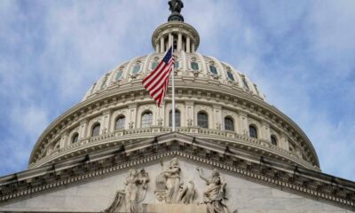 ترمب وقادة الكونغرس يناقشون أزمة الإغلاق الحكومي الأمريكي