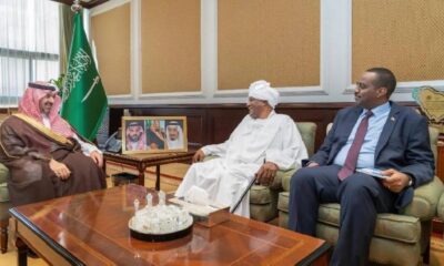 نائب أمير تبوك يلتقي القنصل السوداني لتعزيز العلاقات