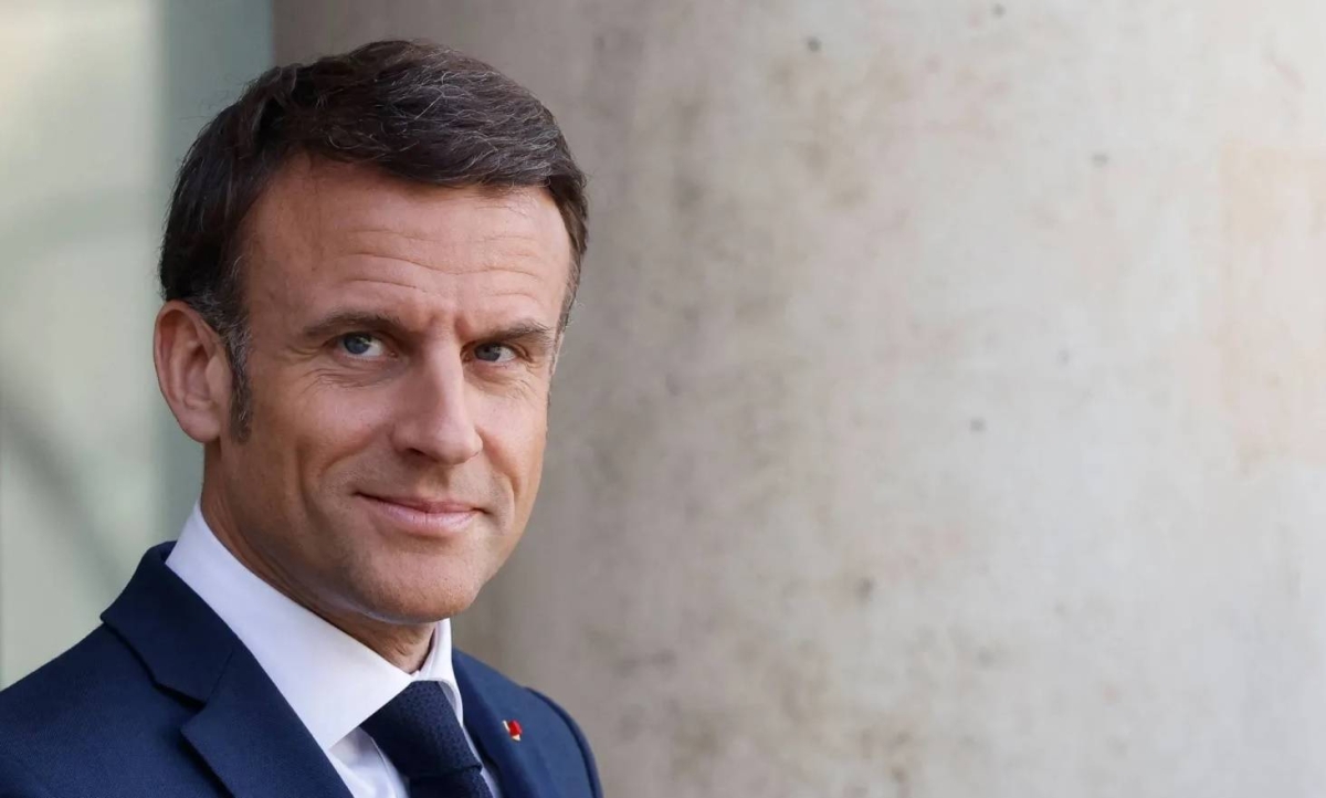 ماكرون يدعو حماس للإفراج عن رهائن غزة ويدعم السلام