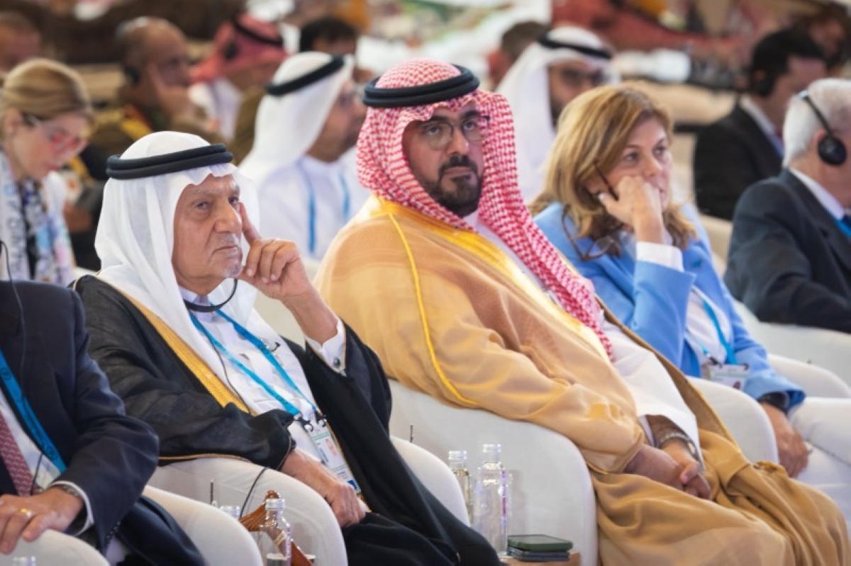 تركي الفيصل يواكب تطور الدبلوماسية السعودية في العُلا