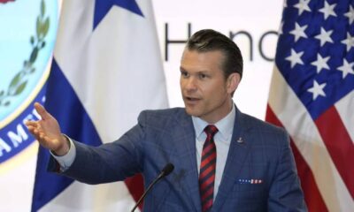 إقالة رئيس أركان البحرية الأمريكية: أسباب وتفاصيل