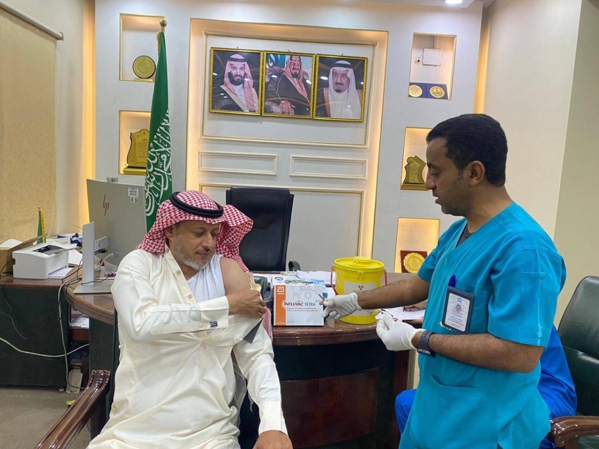 حملة تطعيم الإنفلونزا الموسمية بجازان من الشؤون الإسلامية