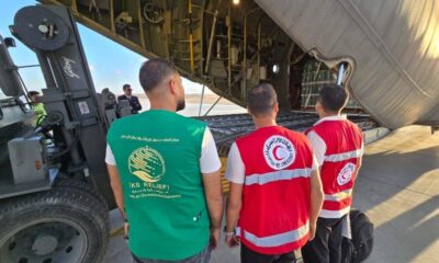 المساعدات السعودية تصل غزة: الطائرة الإغاثية الـ67 للشعب الفلسطيني