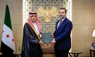 سفير السعودية في دمشق يقدم أوراق اعتماده رسمياً