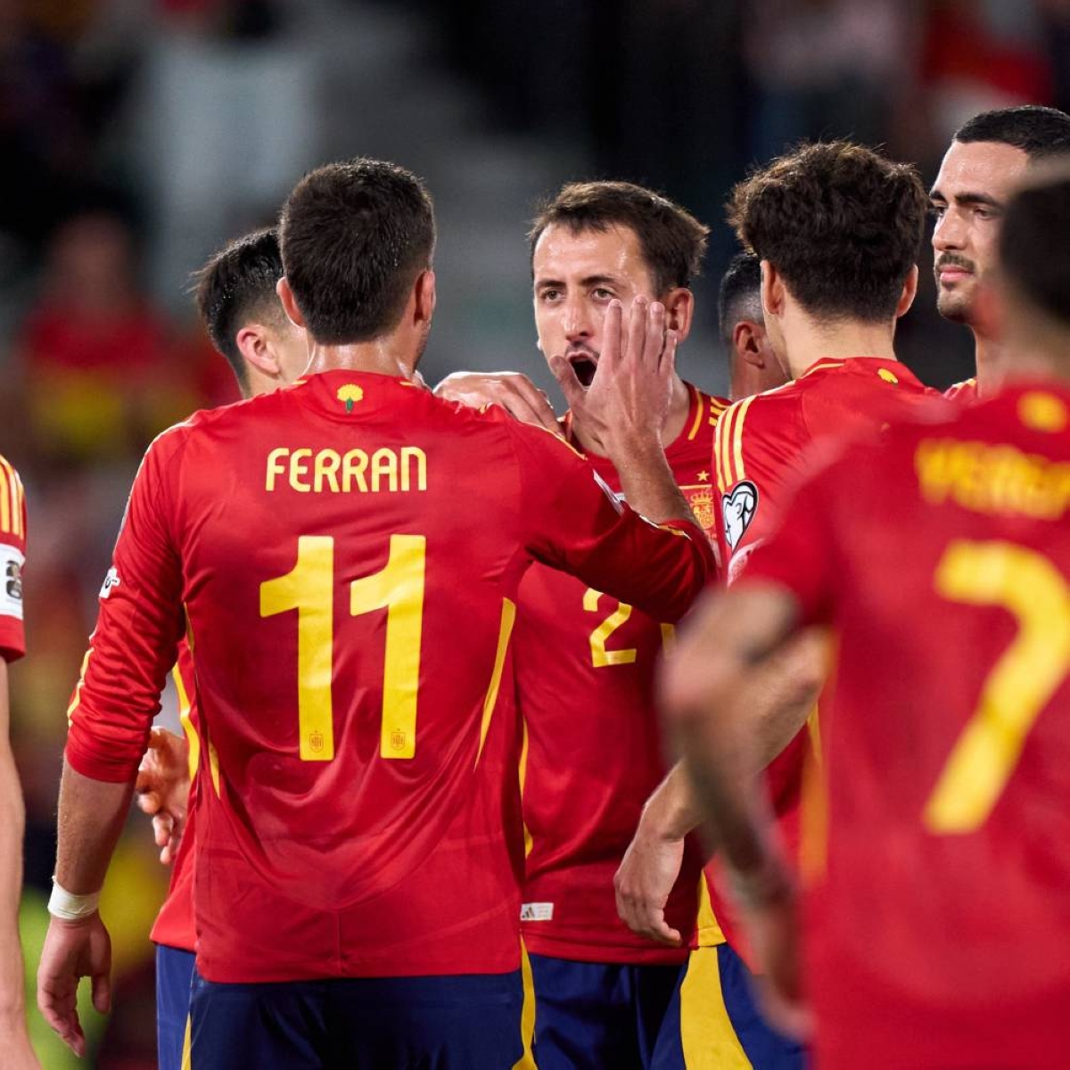 إسبانيا تتألق وتركيا تسجل ستة أهداف في مباراة مثيرة