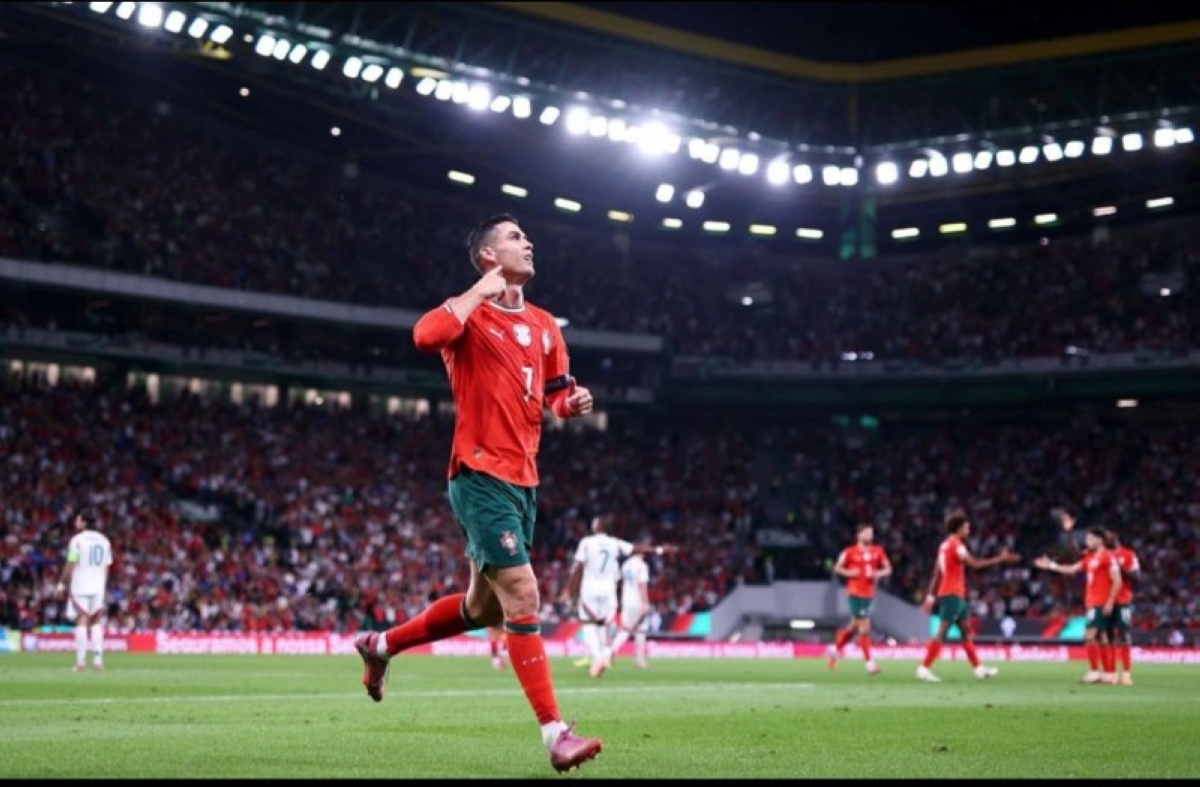 رونالدو يحقق لقب الهداف التاريخي لتصفيات كأس العالم