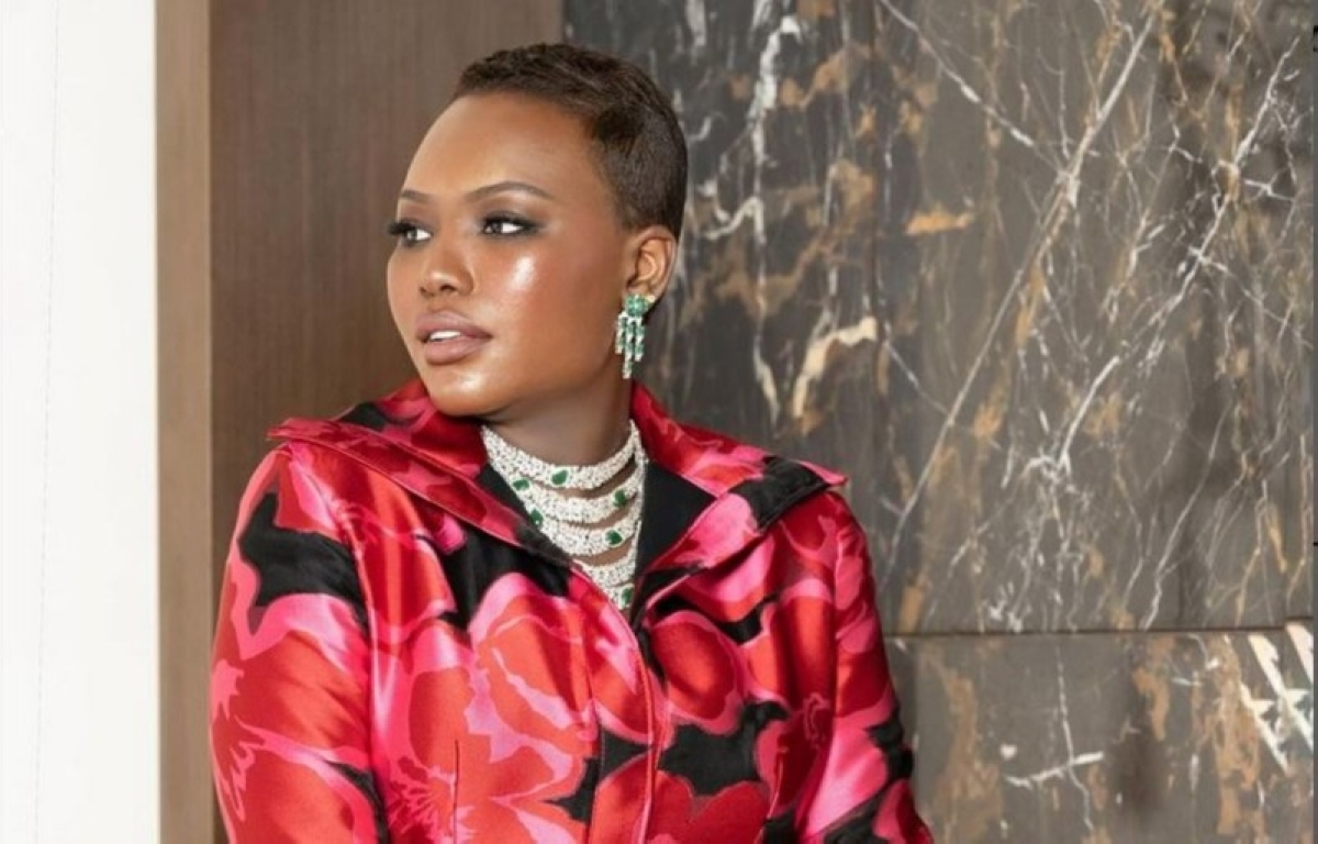 خديجة معاذ تطرح ألبوم "لايطق العرق" بـ6 أغانٍ قريباً