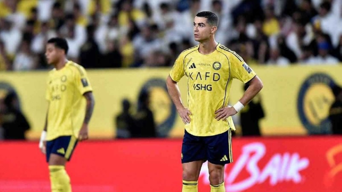 رونالدو يعلق على خروج فريقه من كأس الملك: "نقف شامخين"