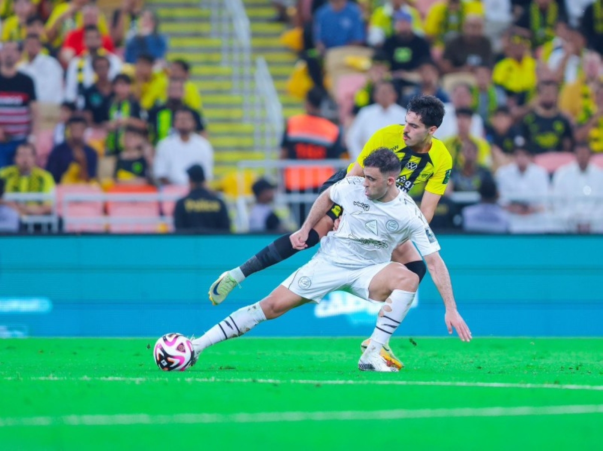 الكلاسيكو: الاتحاد يواجه الشباب والأهلي يلتقي القادسية