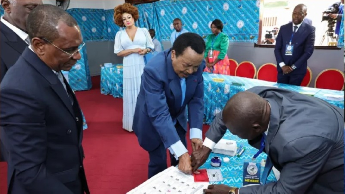 زعيم المعارضة الكاميروني يرفض نتائج الانتخابات ويهدد بالتصعيد