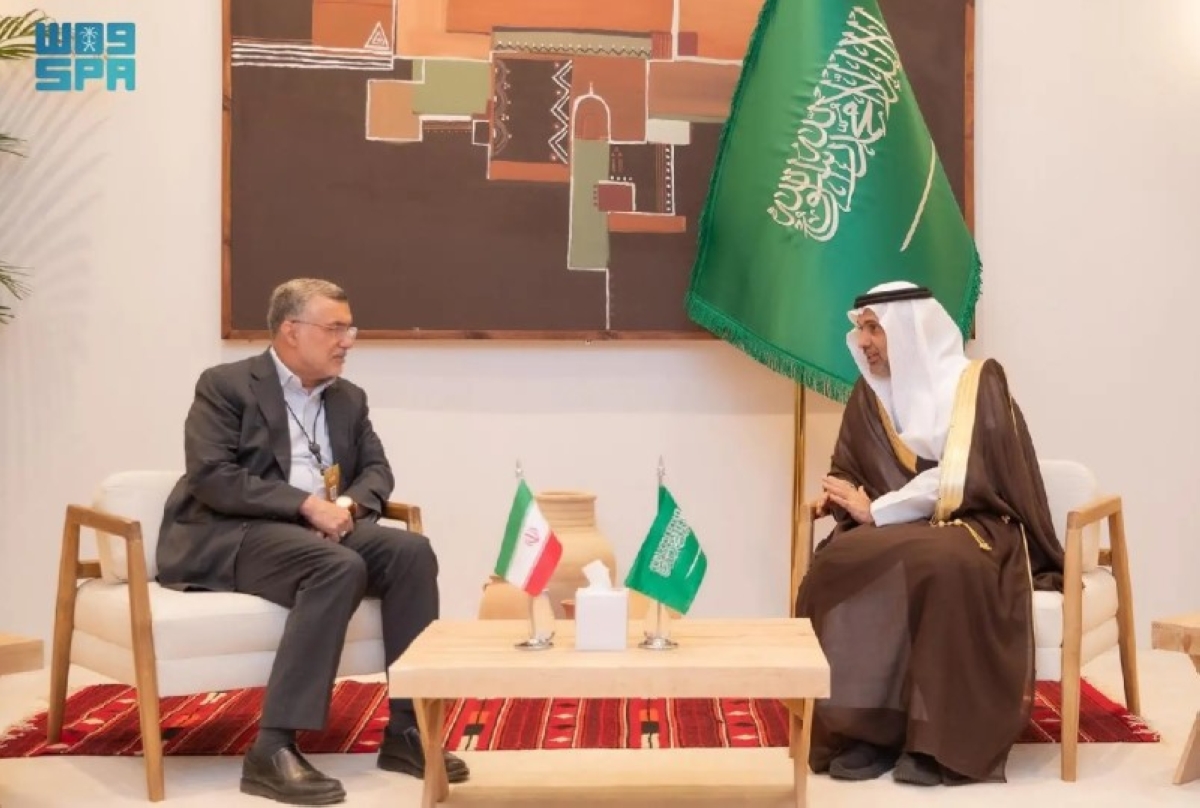 تعزيز التعاون الصحي والدوائي بين وزيري الصحة السعودي والإيراني