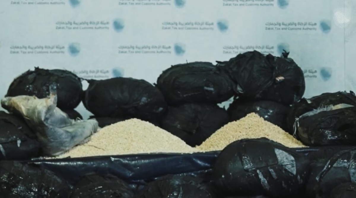 إحباط تهريب 5.3 مليون حبة كبتاجون مخبأة في الفحم
