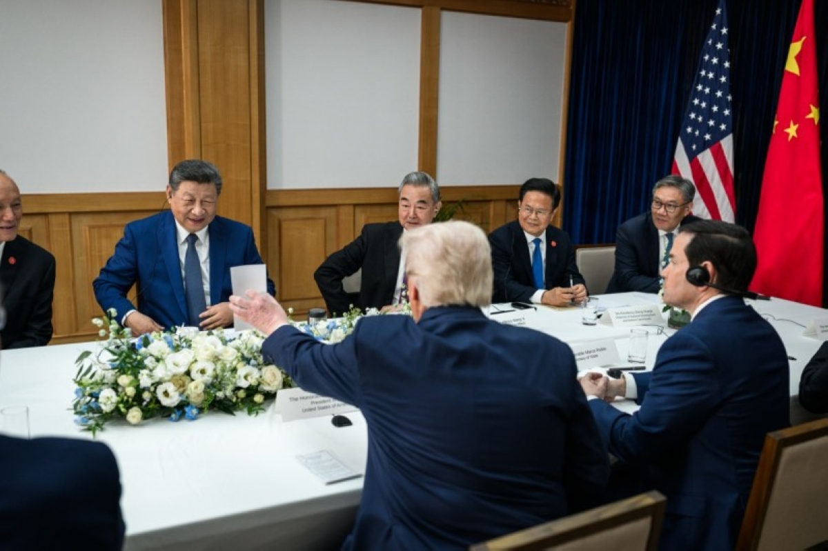 ترمب ينفي خطط ضرب فنزويلا: تصريحات رسمية جديدة