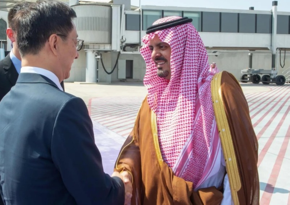 مغادرة نائب رئيس الصين من جدة: تفاصيل الزيارة والأهداف