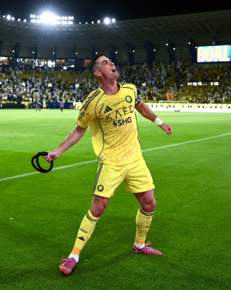 كريستيانو رونالدو: أسطورة الانتماء والولاء في كرة القدم