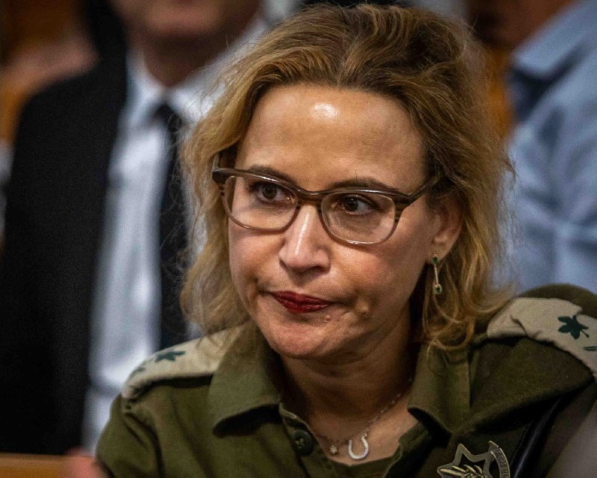 فيديو مُسرب يهز إسرائيل ويُفقد المستشارة العسكرية حريتها