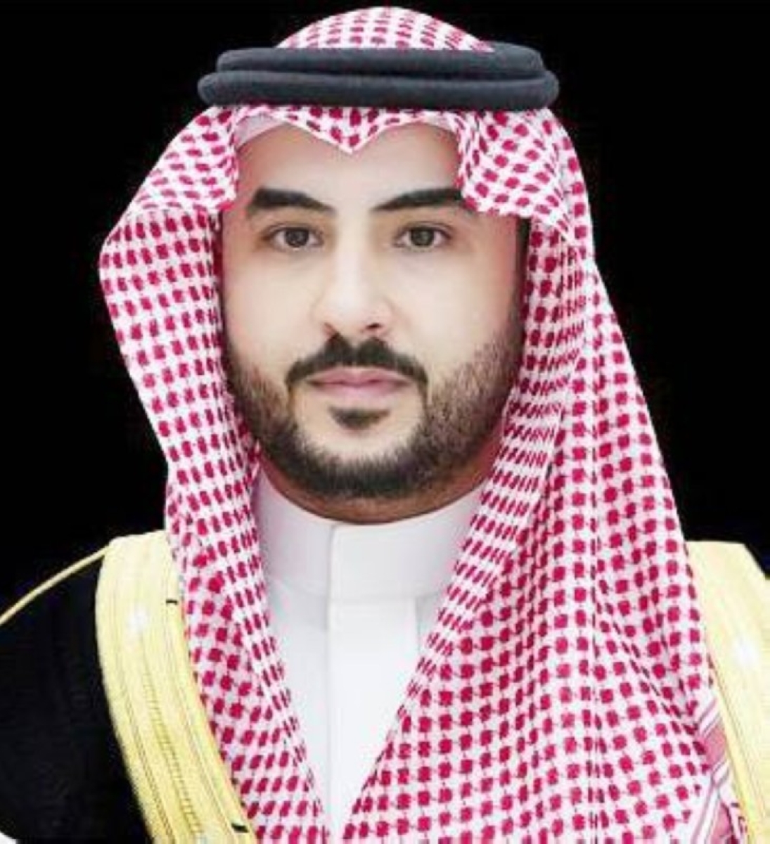 اجتماع خالد بن سلمان مع قادة الدفاع: تعزيز التعاون العسكري