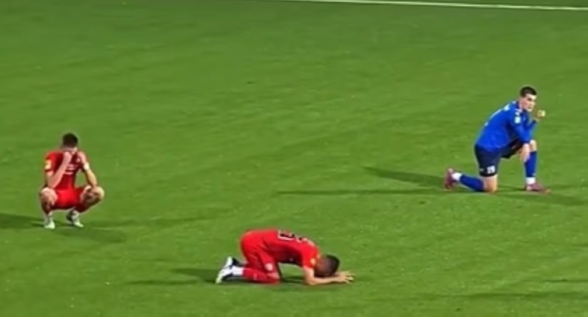 وفاة مدرب كرة قدم أثناء التدريب تهز الملعب