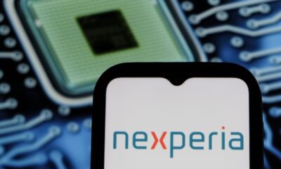 الصين تتهم هولندا بتعطيل صناعة السيارات بسبب حرب الرقائق