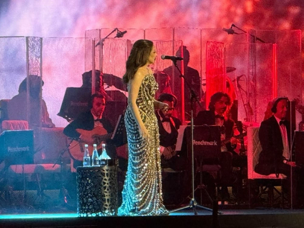 أنغام تتألق في موسم الرياض: الموسيقى طير سلام