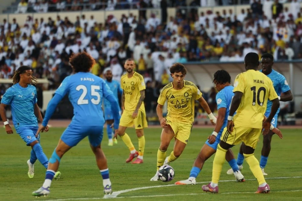 النصر يهزم نيوم ويعزز صدارته في دوري روشن