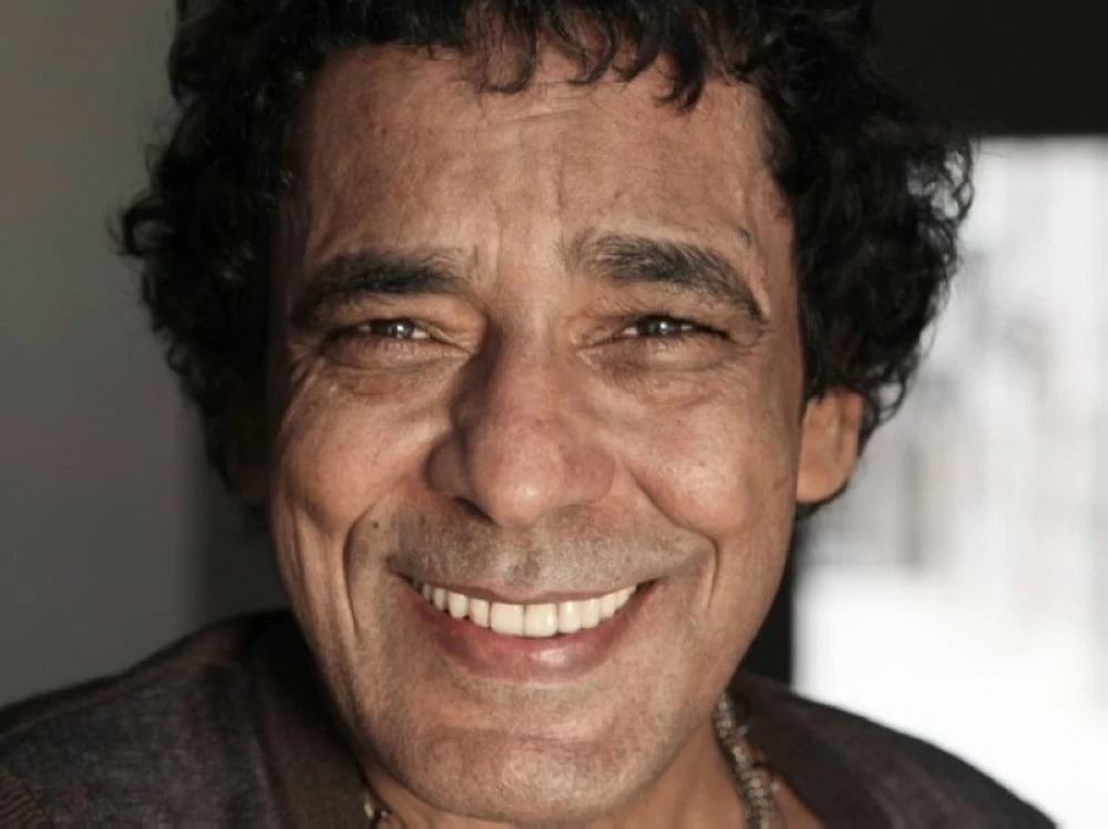 تطورات جديدة في الحالة الصحية للفنان محمد منير