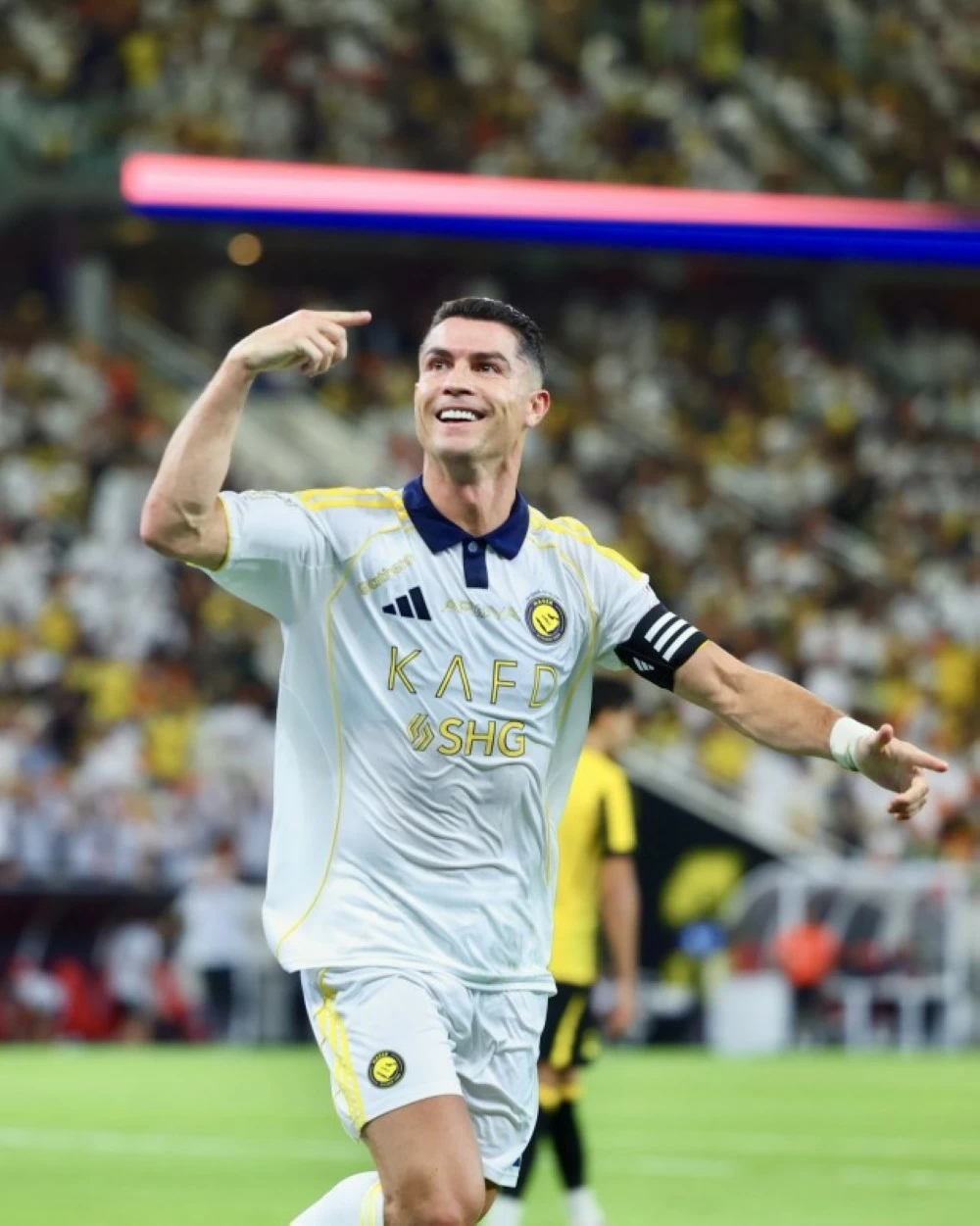 "شمس النصر تضيء صاروخ ماديرا: إنجازات كروية لامعة"