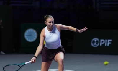 ريباكينا تتألق وتفوز بلقب نهائيات WTA للتنس