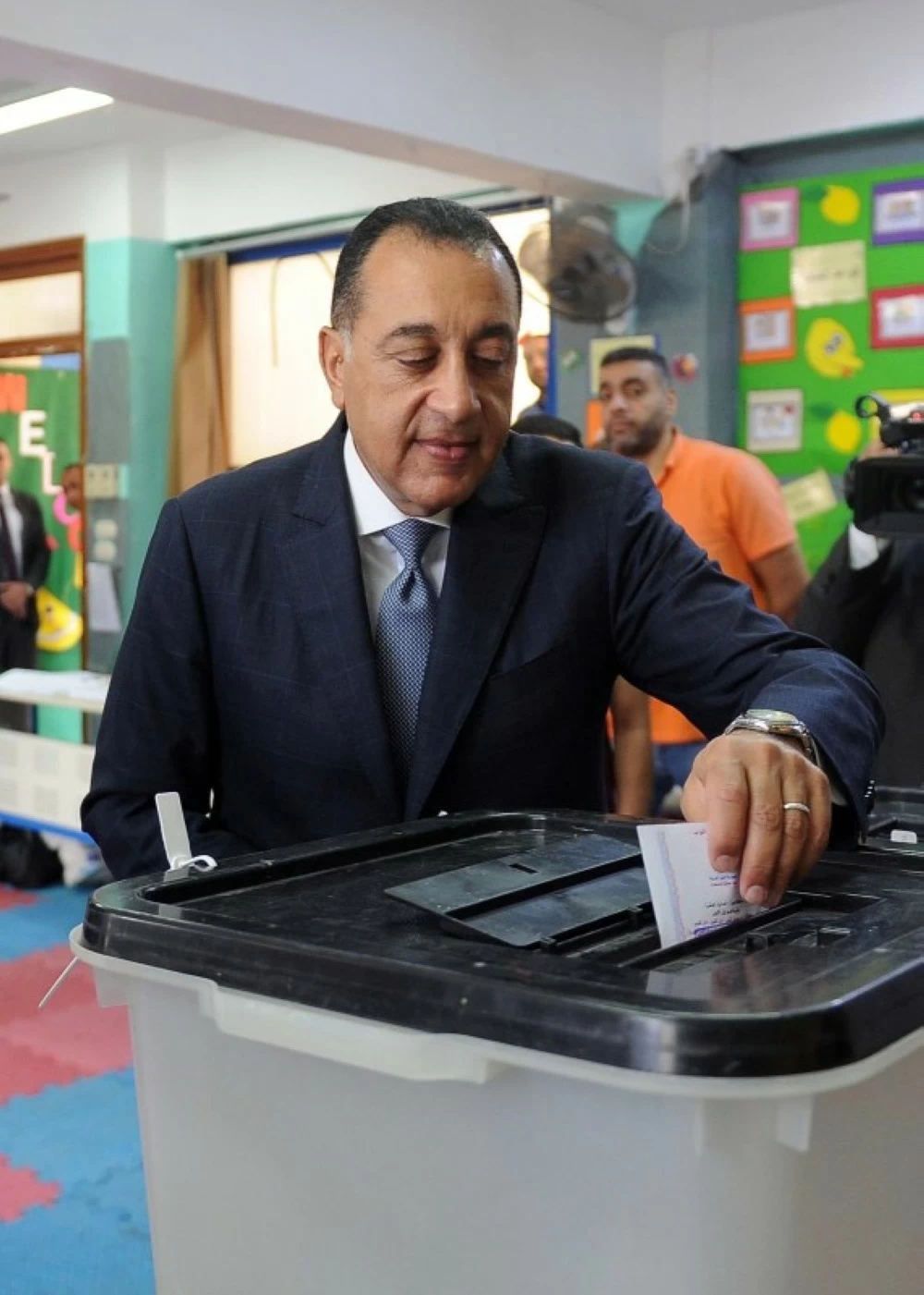 مصر تقرر مصير انتخابات النواب: إعادة أم إلغاء؟