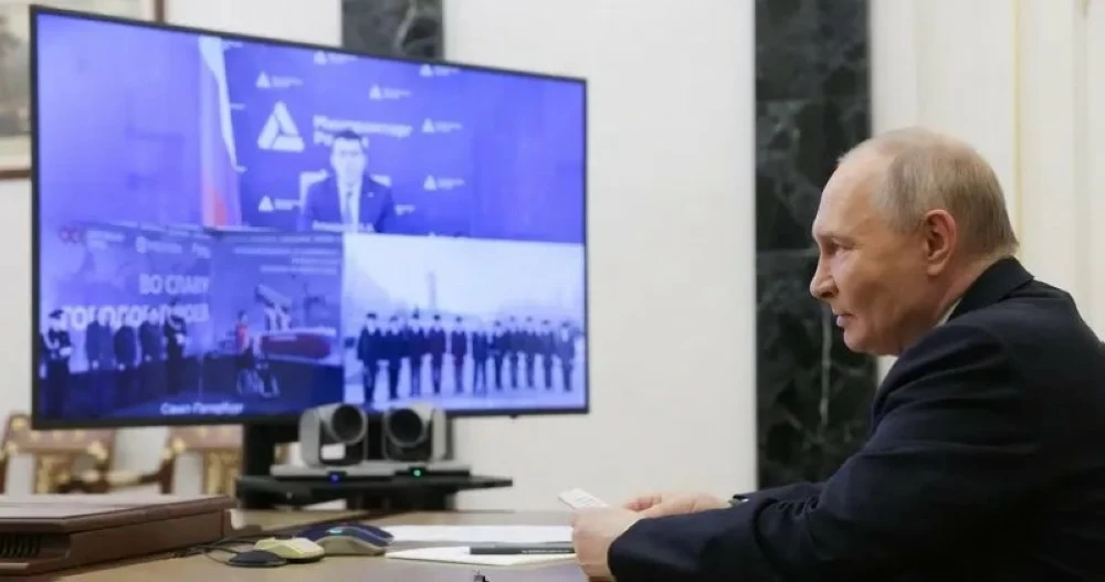 بوتين يدشن بناء كاسحة الجليد النووية الجديدة