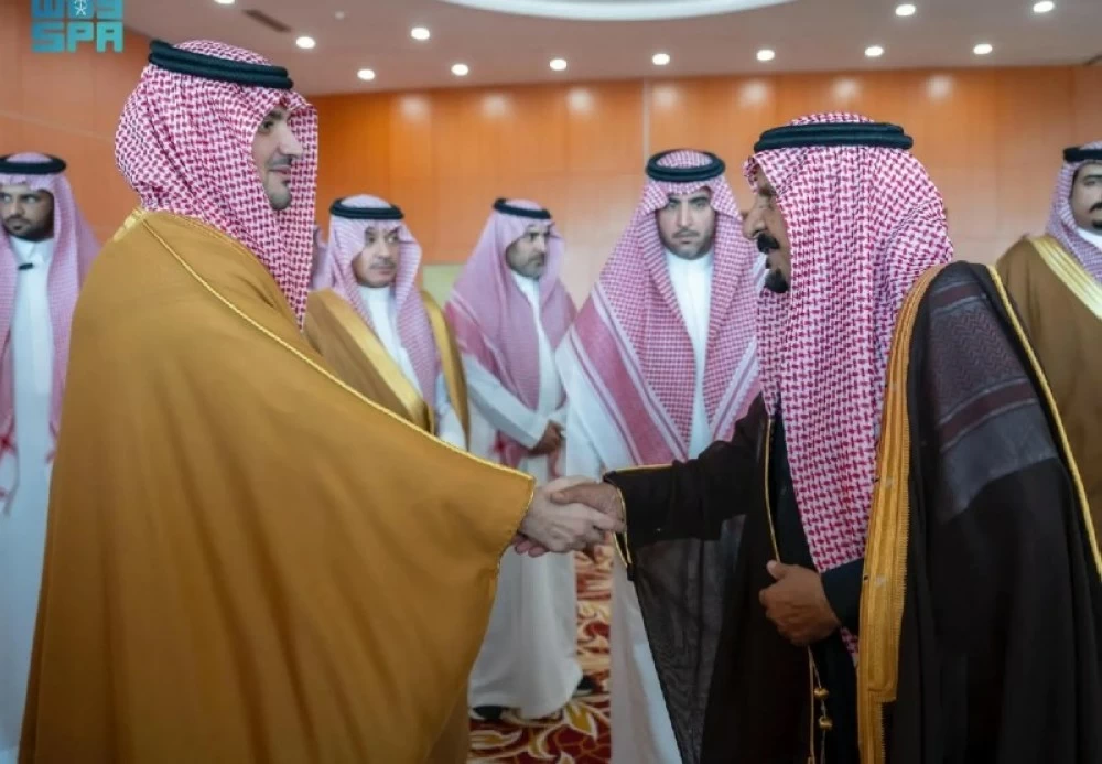 لقاء عبدالعزيز بن سعود مع أهالي الحدود الشمالية السعودية