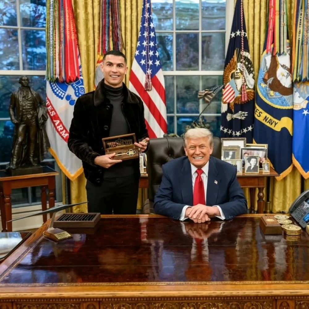 رونالدو يعلن جاهزيته بعد لقائه مع ترمب