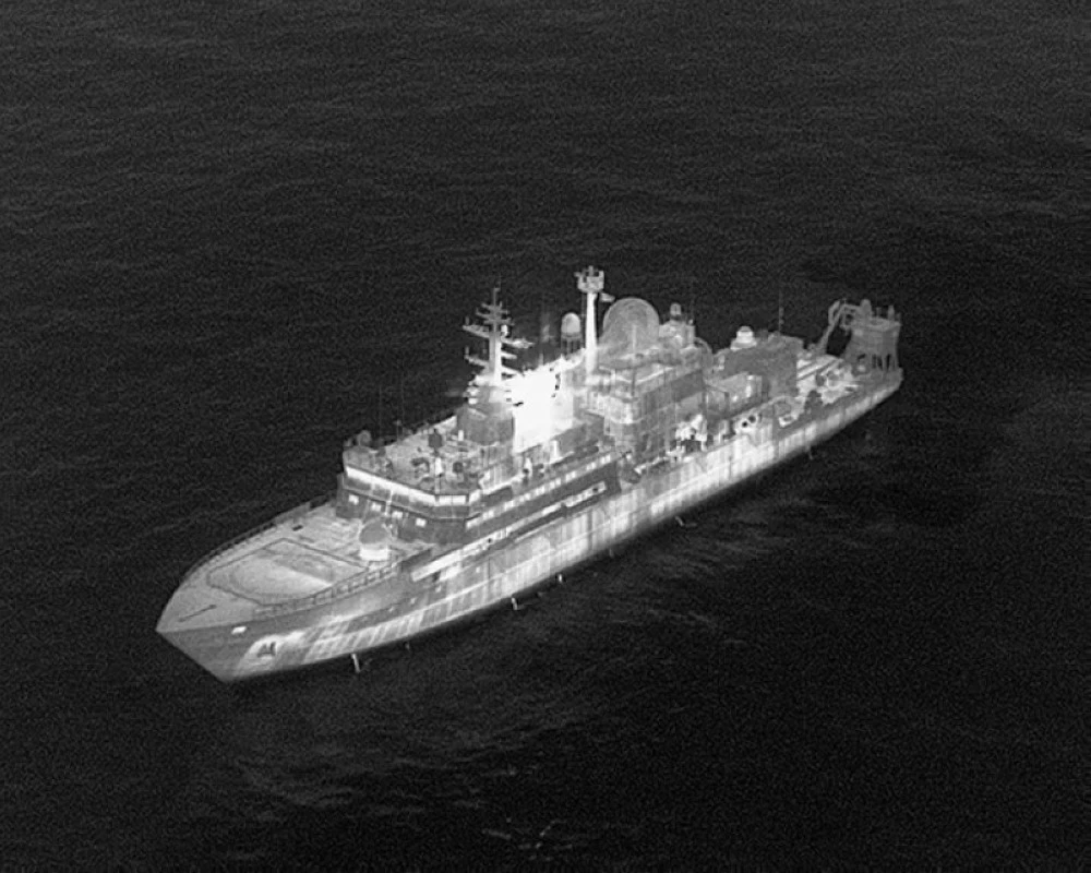 سفينة روسية تهاجم طيارين بريطانيين بالليزر ولندن ترد