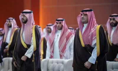 وزير الداخلية يُكرّم الفائزين في كأس نادي الصقور 2025