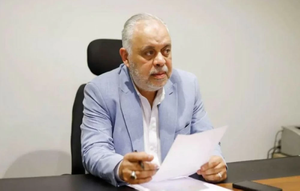 أشرف زكي ينفي سفر الفنانين لمساندة منتخب مصر بأمم إفريقيا