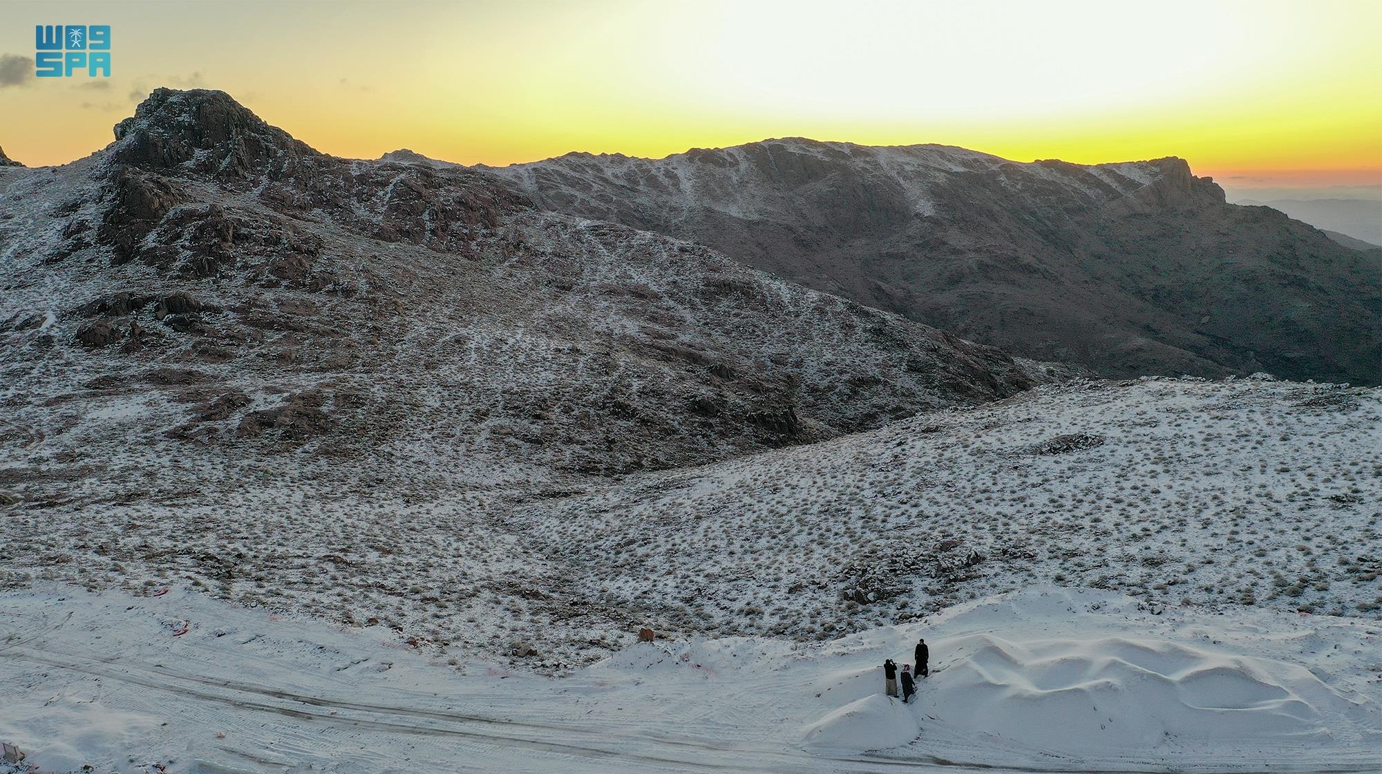 موجة برد قوية في السعودية: درجات حرارة تحت الصفر بالشمال