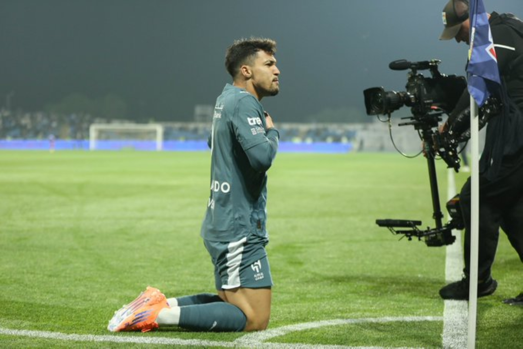 نابولي والهلال يدرسان صفقة تبادلية تشمل ماركوس ليوناردو