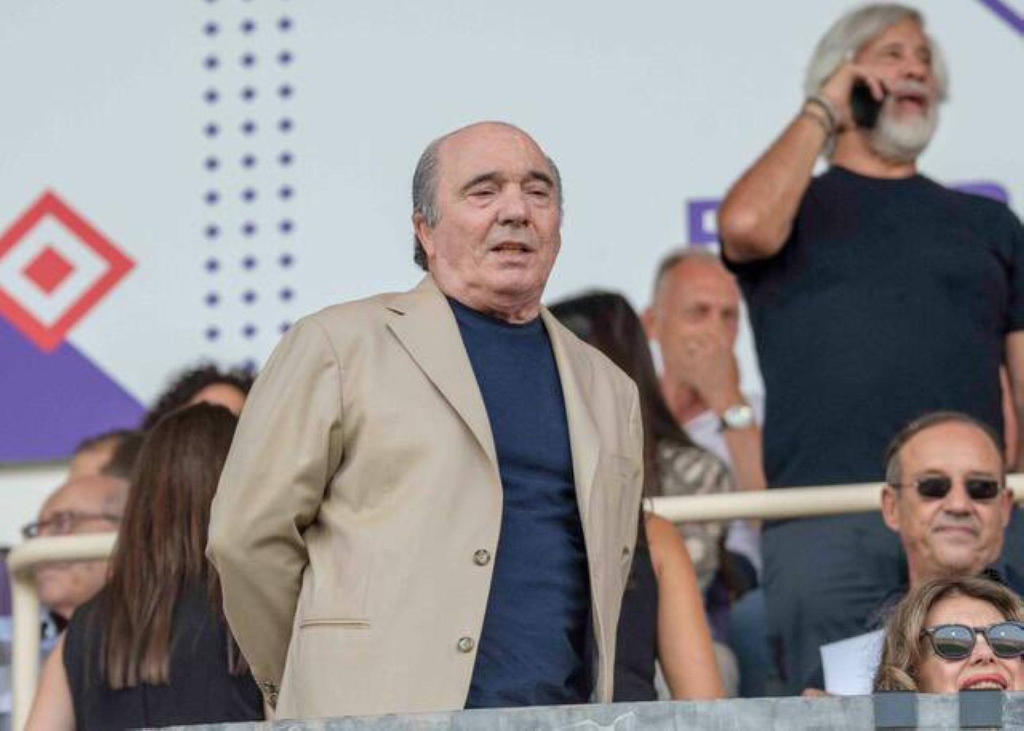 وفاة روكو كوميسو رئيس فيورنتينا عن 76 عامًا | إرث رياضي