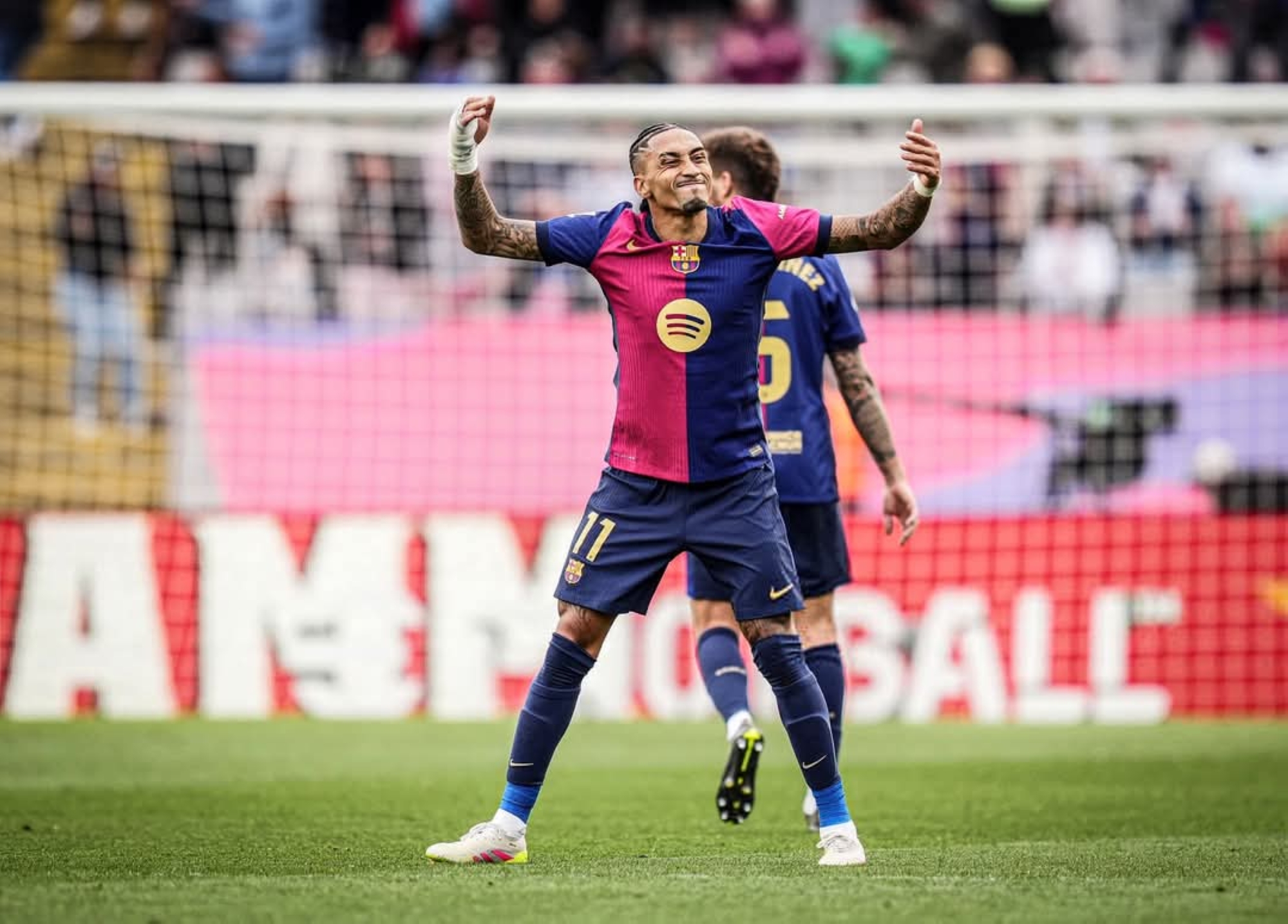 غياب رافينيا عن برشلونة ضد سوسيداد.. ما هو السبب؟