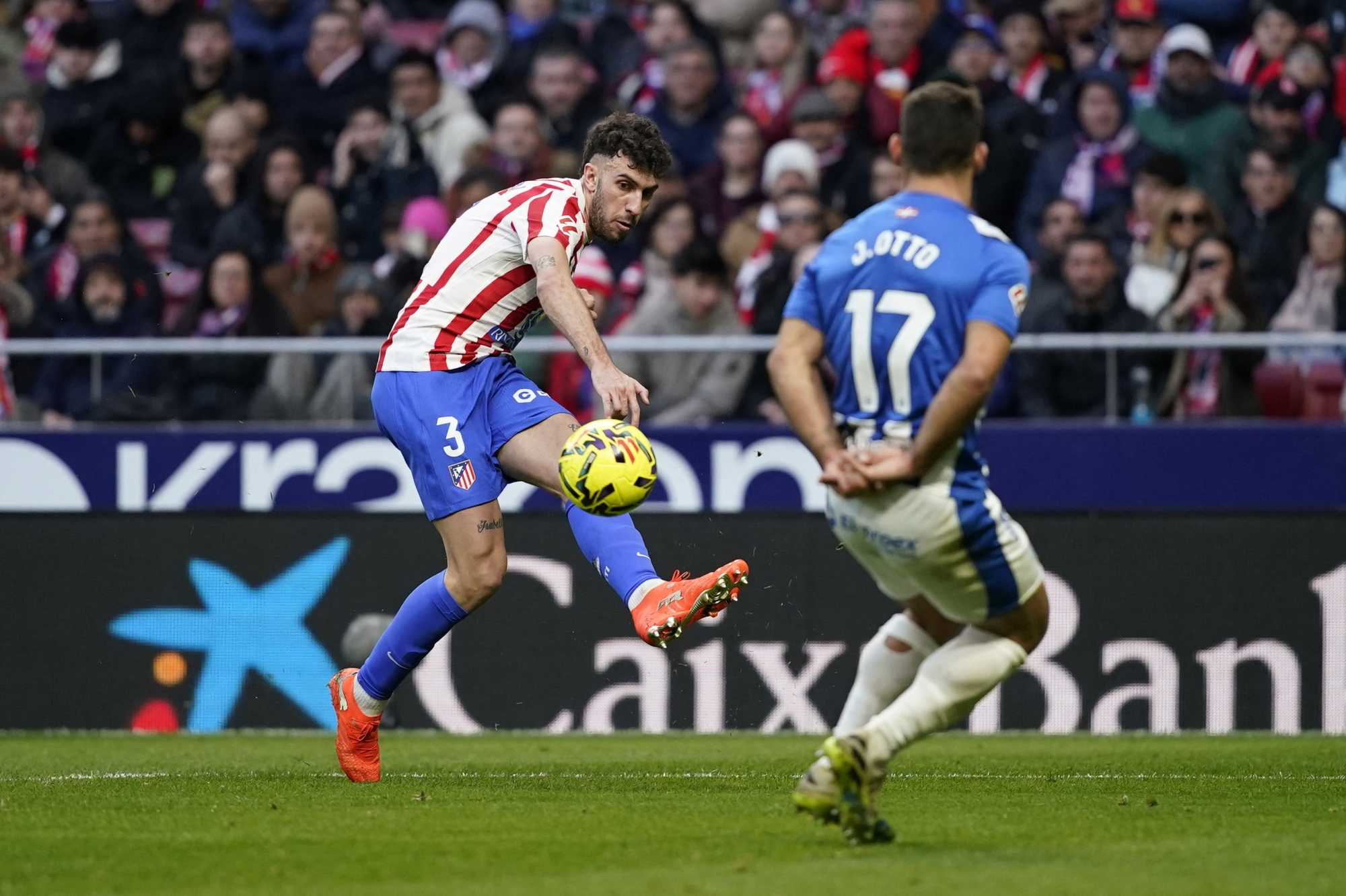 أتلتيكو مدريد يهزم ألافيس ويعزز مركزه بالدوري الإسباني