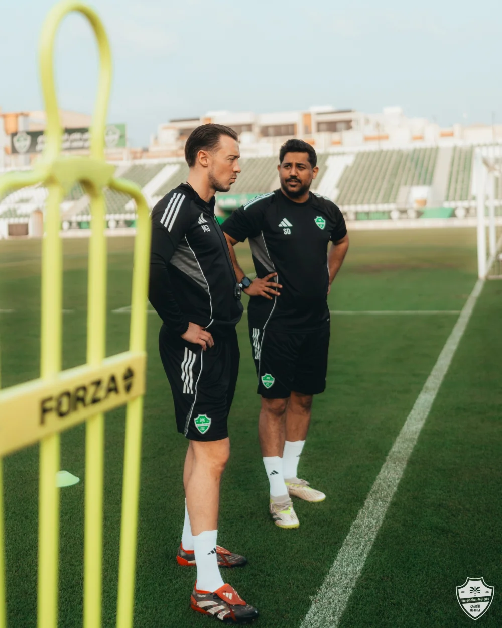 الأهلي ضد التعاون: قمة نارية في دوري روشن السعودي 2024