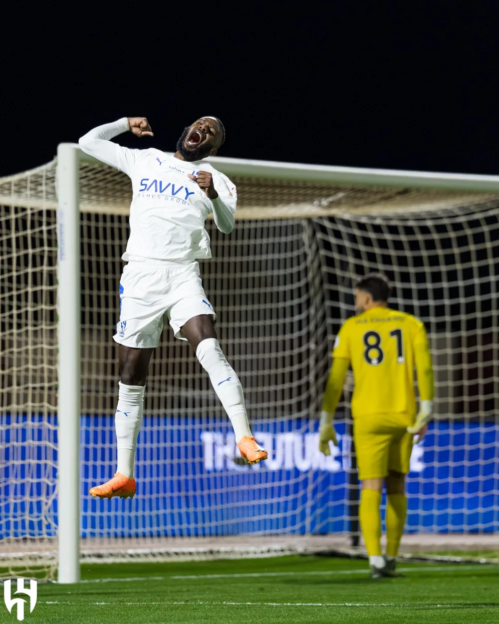 نتائج دوريات غرب آسيا: صدارة الهلال والغرافة وتعثر العين