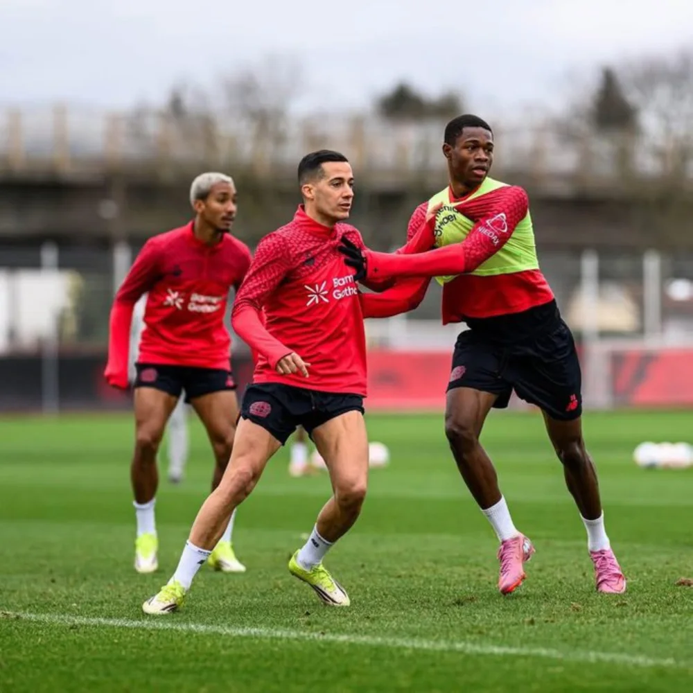 الهلال يفاوض كريستيان كوفان مهاجم باير ليفركوزن - تفاصيل الصفقة