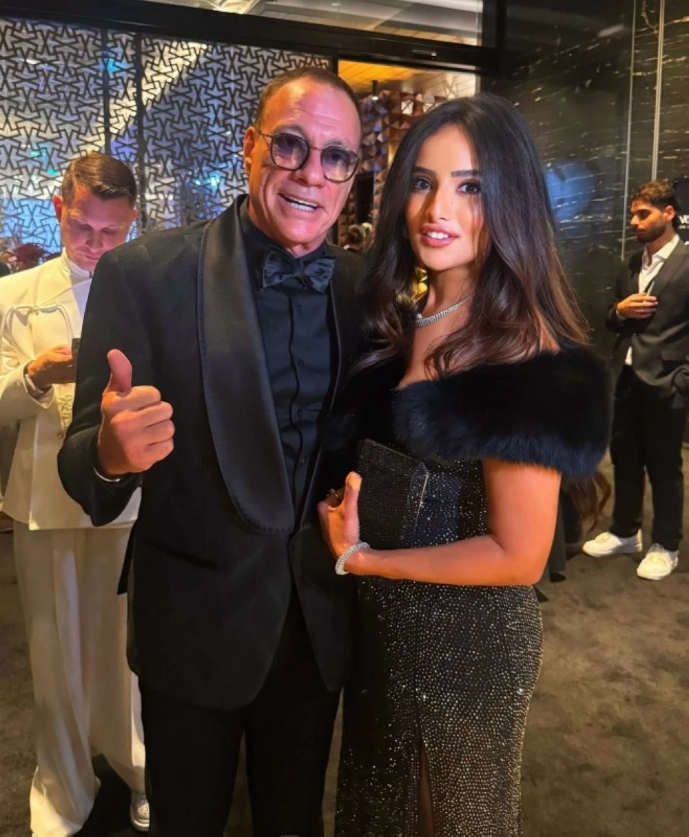 زينة وفان دام: كواليس الموقف الطريف الذي أشعل السوشيال ميديا