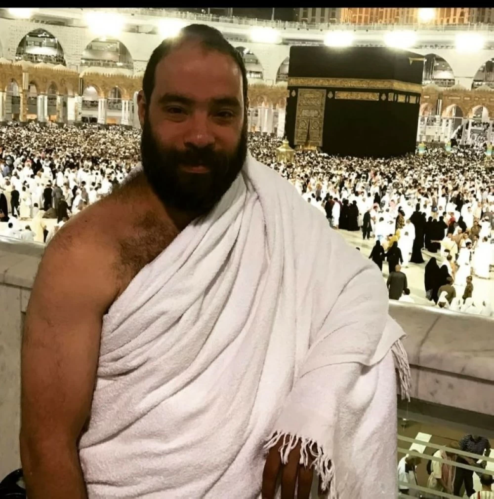 حقيقة إسلام وائل عوني.. الفنان يرد بسخرية على الشائعات