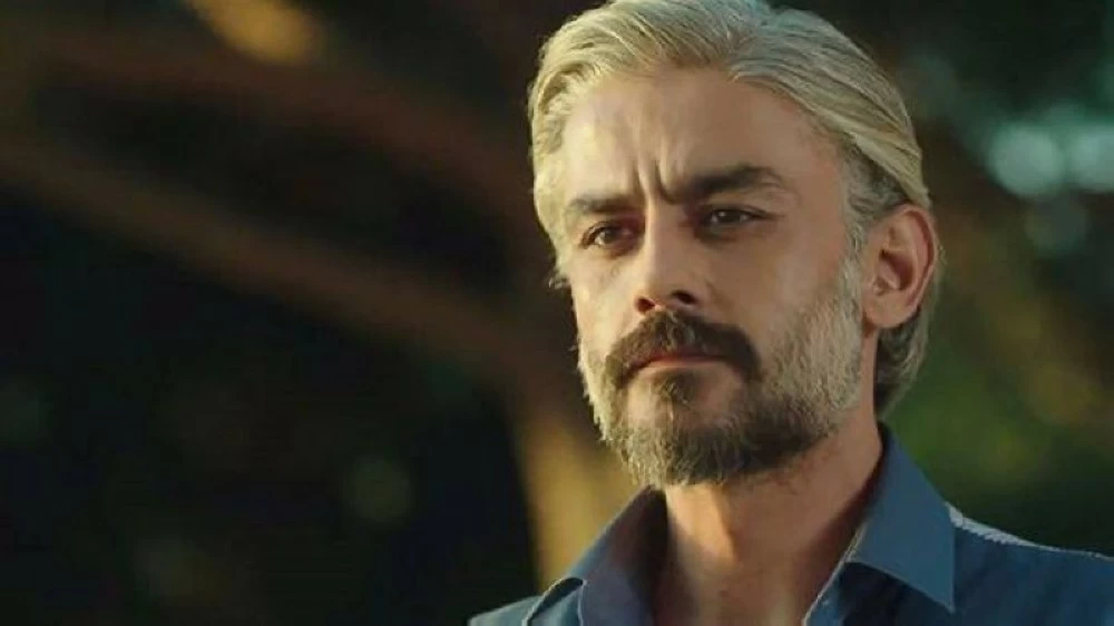 وفاة الفنان التركي كانبولات جوركيم أرسلان بأزمة قلبية مفاجئة