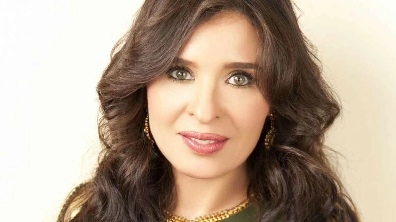 دينا تثير الجدل: 9 زيجات ورأي صادم في المساكنة وزواج ابنها