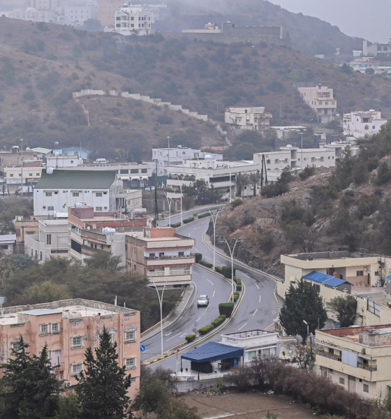 طقس السعودية اليوم: أمطار على المرتفعات وغبار في الرياض