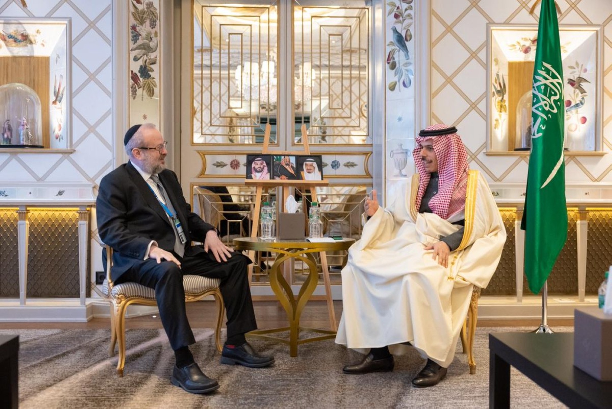 فيصل بن فرحان يلتقي المبعوث الأمريكي في ميونيخ 2026