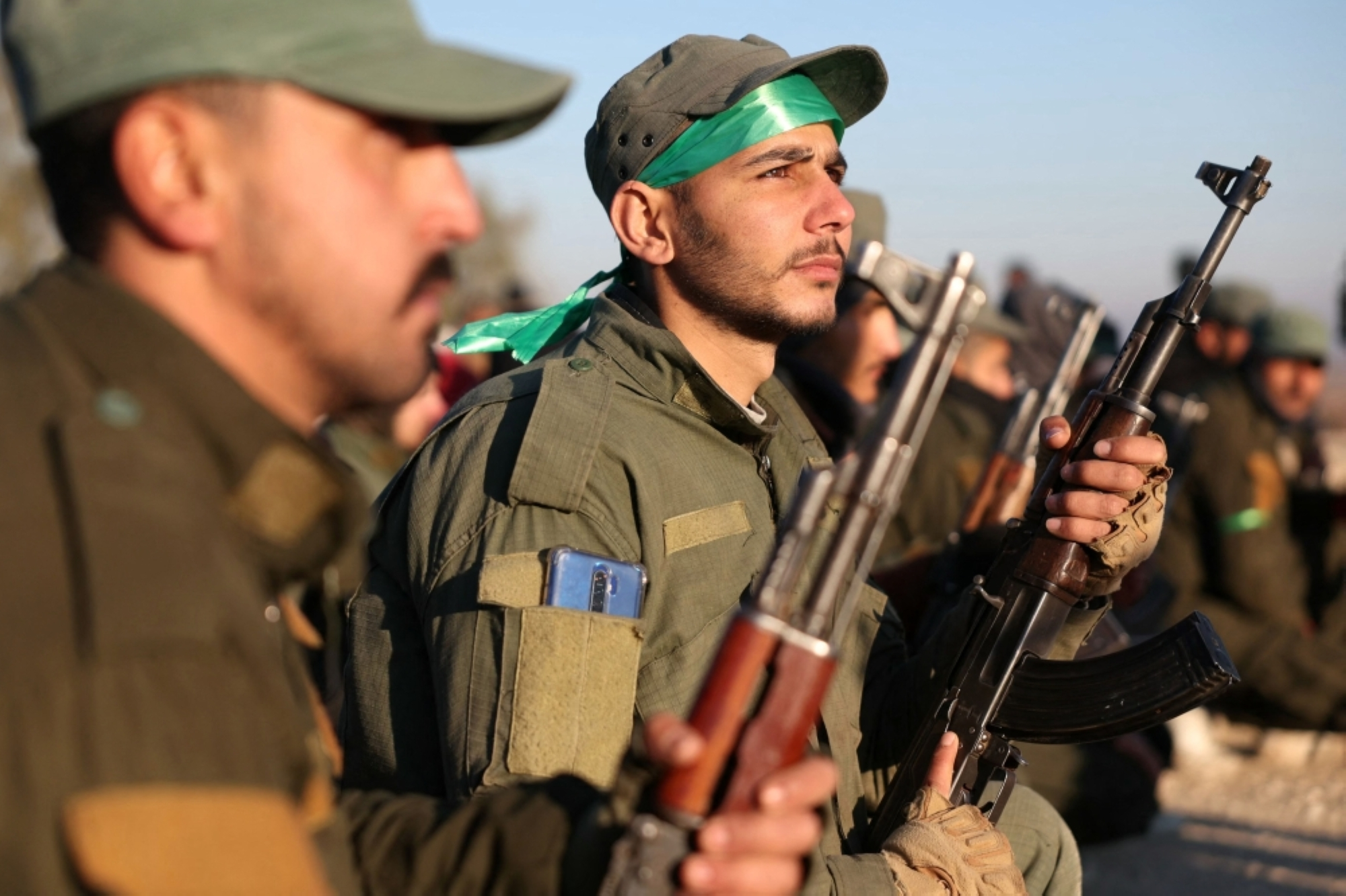 الجيش السوري يتسلم قاعدة الشدادي من القوات الأمريكية بعد التنف